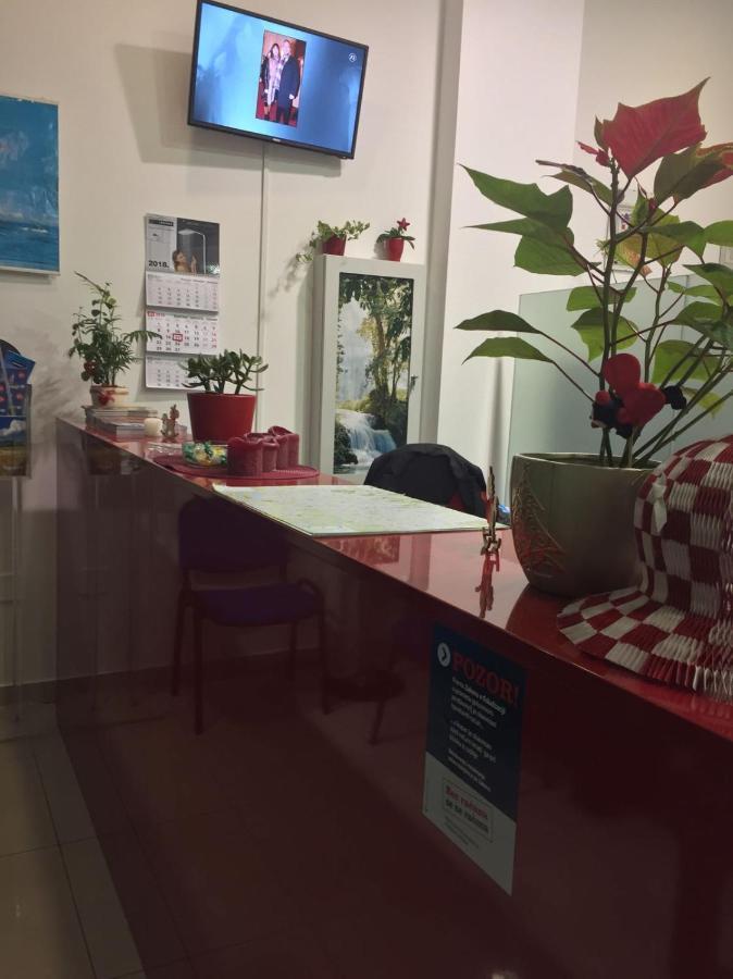 Nova Galerija West App Mary - Parking In Garage Leilighet Zagreb Rom bilde